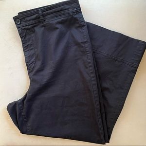 Everlane wide leg pant.